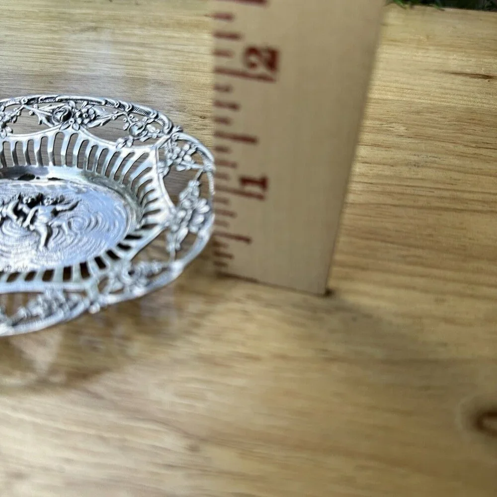 Artisan John Betjemann this antique